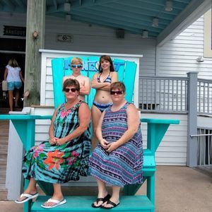 Meet your Posher, Dawn